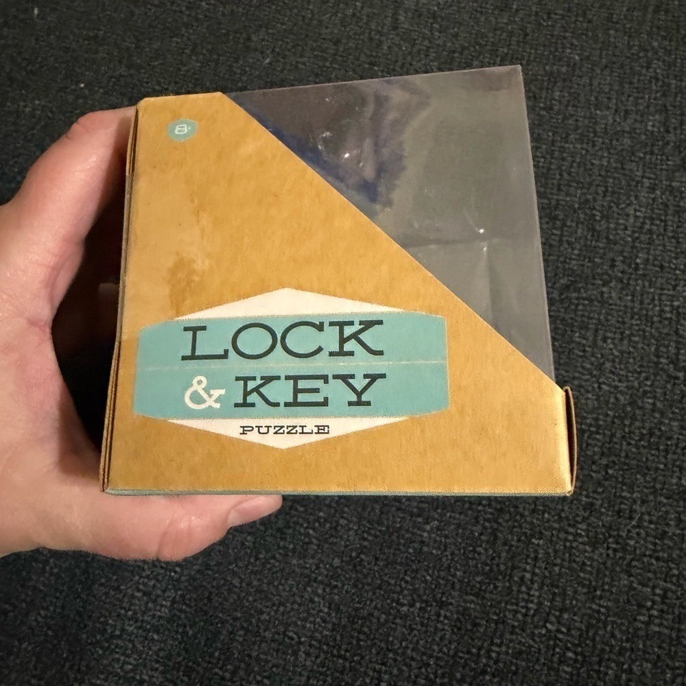 NWT Lock & Key Puzzle new, games, fun, gifts, mind game brain teaser fun - Picture 4 of 6